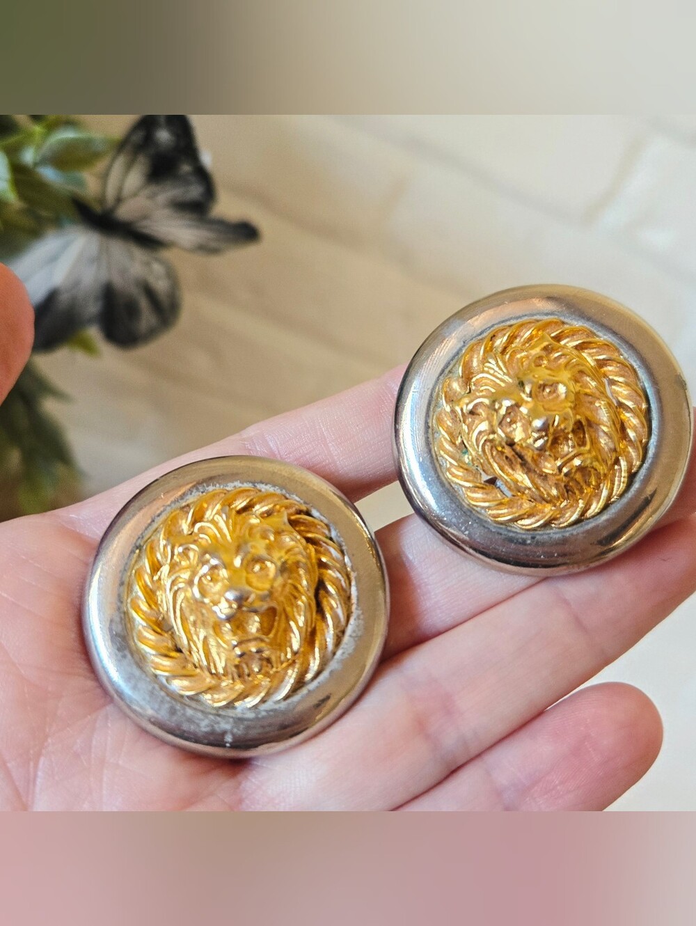 Vtg 80s 90s Anne Klein Lion Round Gold & Silver Tone Clip On Earrings